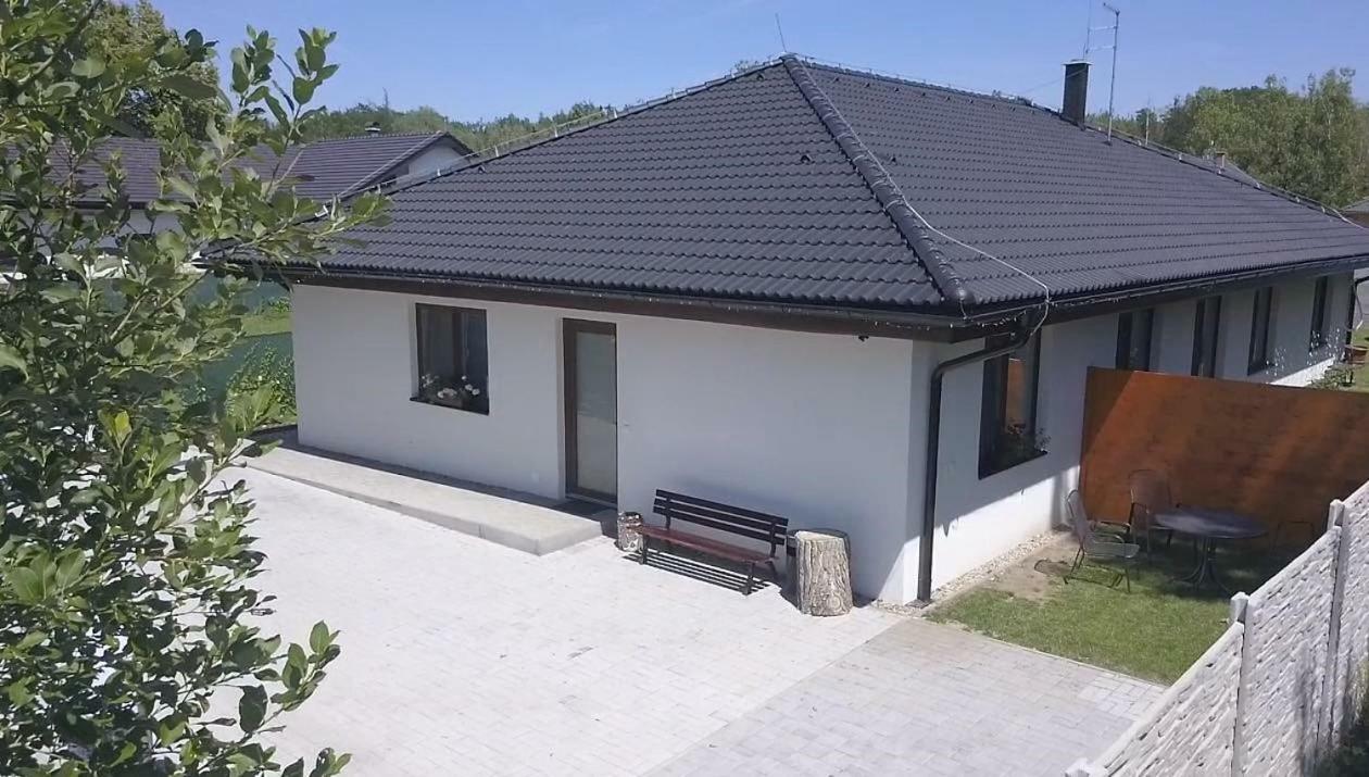 Apartment Dubova Milovice (Central Bohemian)